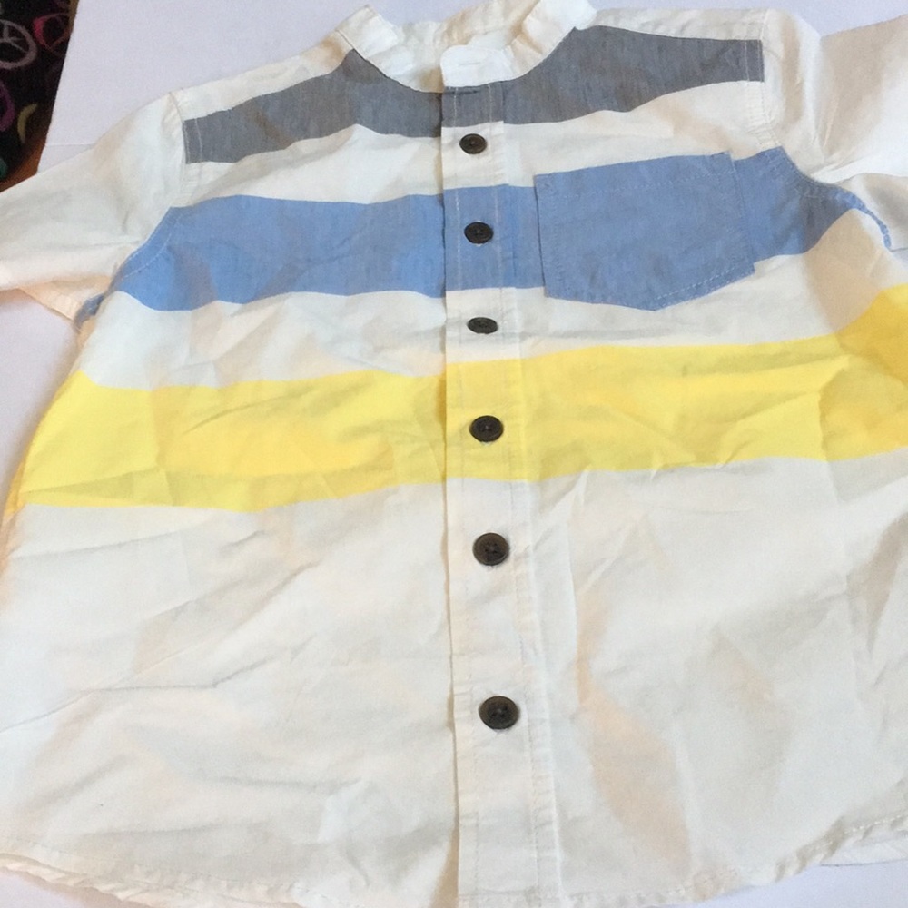 Boys cat & jack shirt small 6/7